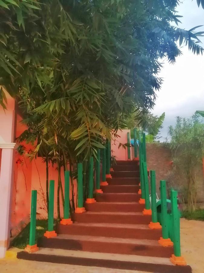 Hotel Saak Luum Ruta Puuc à Sacalum Extérieur photo